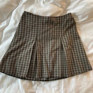 Brandy Melville cute plaid skirt! One size!